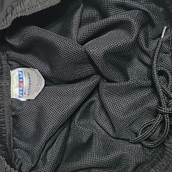 Jerzees Activewear Joggers Size Medium, Black with Adjustable Drawstring - Picture 4 of 11